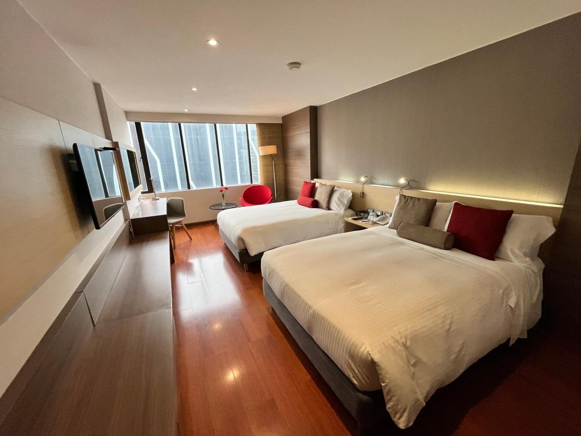 科斯莫斯100号酒店及会议中心 波哥大 外观 照片 Deluxe Room